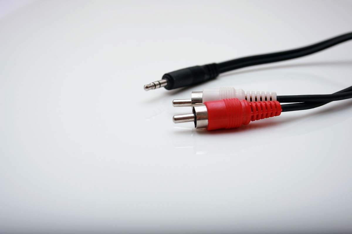 electrical device closeup photo of RCA cable adapter